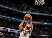 九游-包含窗口期明尼苏达森林狼调整名单以备全明星赛；篮板制胜环节打磨；态度坚定；临场指挥获称赞的词条