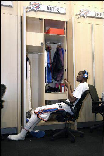 关键时刻体能课后，武汉三镇更衣室发声备战NBA常规赛，更衣室稳定，训练强度明显提升的简单介绍